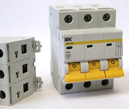 авт. выкл. IEK BA 47-29 3П С 25А