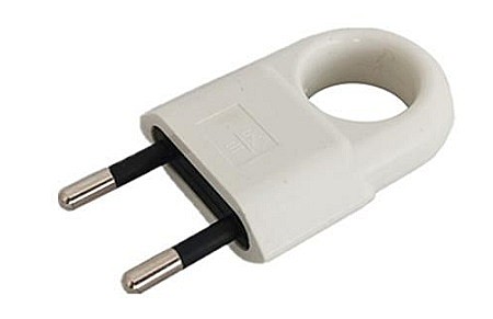 вилка Smartbuy плоская с кольцом б/з, белая 6А, 250В SBE-2 5-P10-W